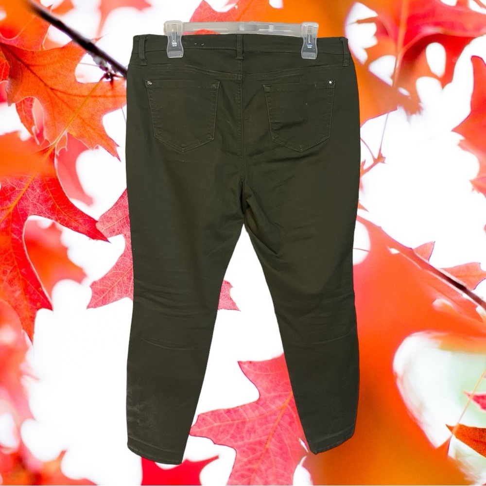 Reitmans jeans in dark green and a size 31 - Picture 4 of 5